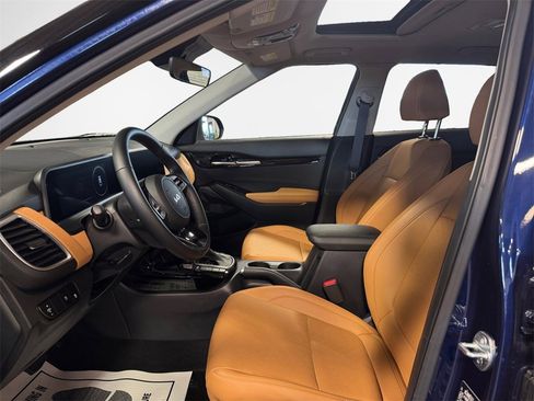 Certified 2024 Kia Seltos EX image 12