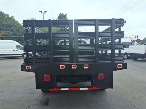 Used 2006 Ford F550 2WD Regular Cab Super Duty image 5