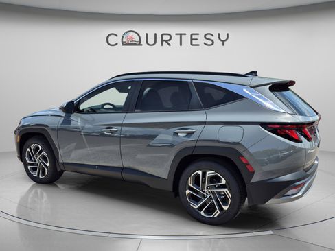 New 2026 Hyundai Tucson SEL FWD image 3