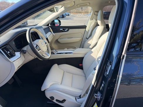 New 2026 Volvo XC60 B5 Ultra w/ Protection Package Premier image 10