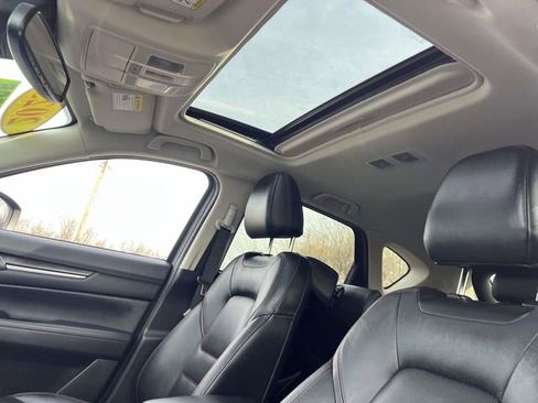 Certified 2023 MAZDA CX-5 Carbon Edition image 10