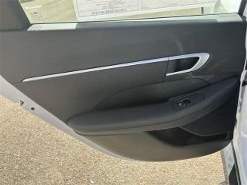 Used 2025 Hyundai Sonata SEL FWD image 21
