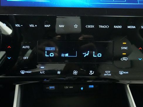 Used 2024 Hyundai Tucson Limited AWD/4WD image 38