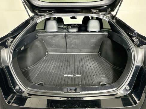 Used 2018 Toyota Prius Three Touring image 28