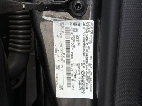 Used 2016 Ford Focus SE w/ SE Sport Package image 36