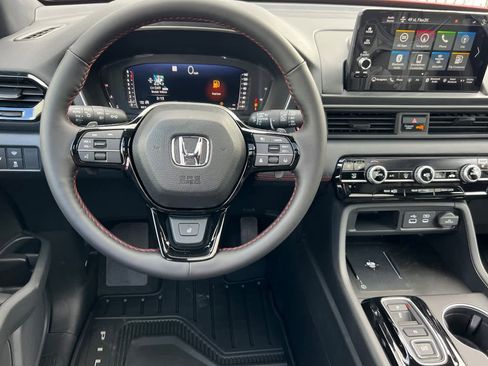 New 2025 Honda Pilot Black Edition image 16