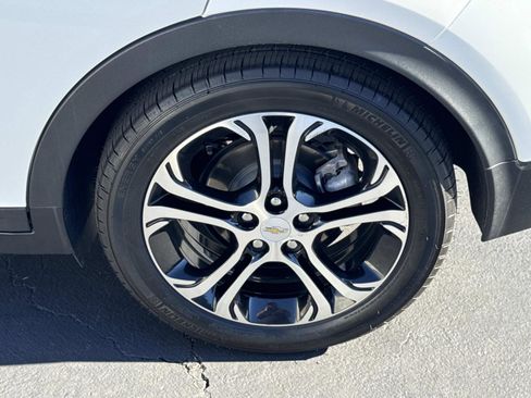 Used 2020 Chevrolet Bolt Premier w/ Infotainment Package image 30