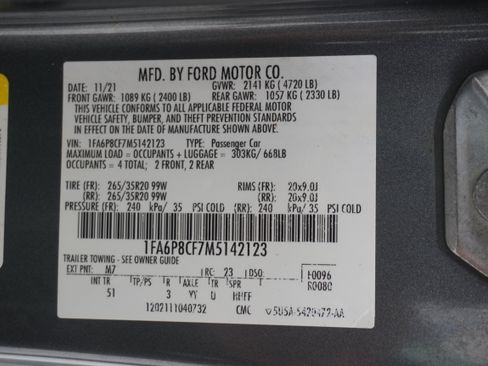 Used 2021 Ford Mustang GT Premium w/ Equipment Group 401A RWD image 32