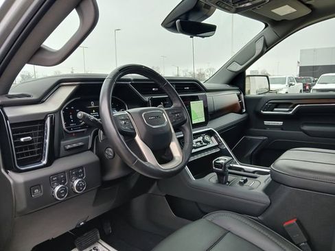 Used 2024 GMC Sierra 1500 Denali image 9