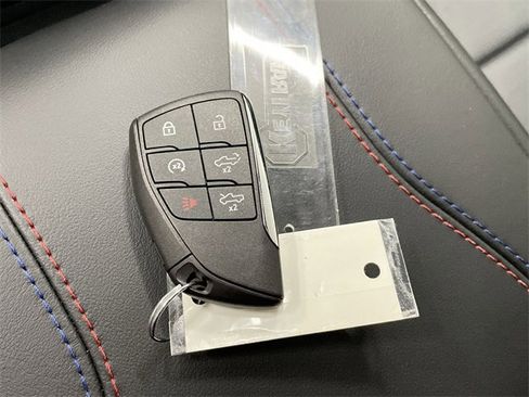 New 2025 Chevrolet Silverado EV RST image 31