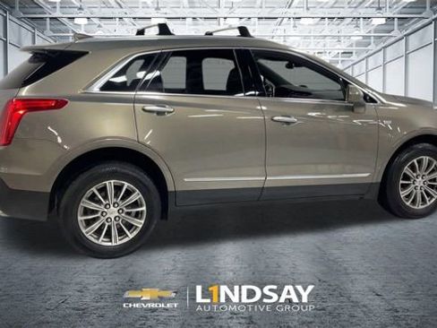 Used 2018 Cadillac XT5 Luxury w/ Driver Awareness Package image 2