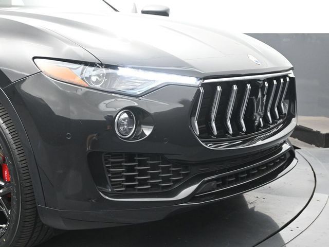 Used 2023 Maserati Levante GT AWD/4WD image 34
