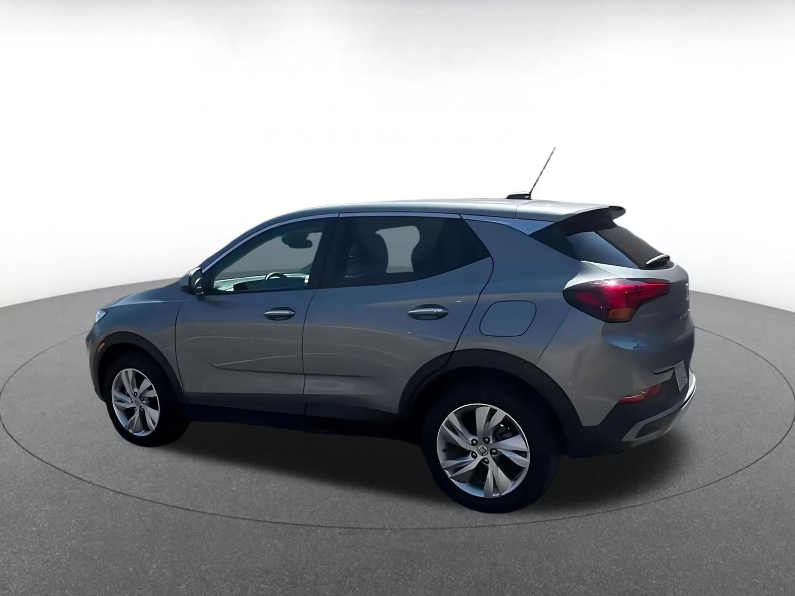 Used 2025 Buick Encore GX Preferred AWD/4WD image 9