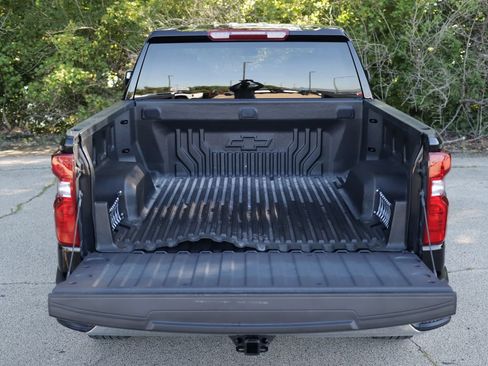 Used 2024 Chevrolet Silverado 1500 LT AWD/4WD image 26
