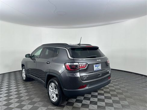 Certified 2022 Jeep Compass Latitude image 4
