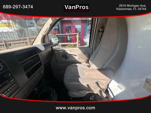 Used 2014 Chevrolet Express 3500 Extended image 11
