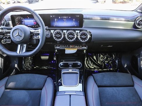 New 2025 Mercedes-Benz CLA 250 4MATIC image 12