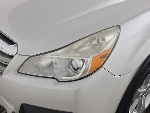 Used 2014 Subaru Outback 2.5i Limited w/ Moonroof Package AWD/4WD image 47