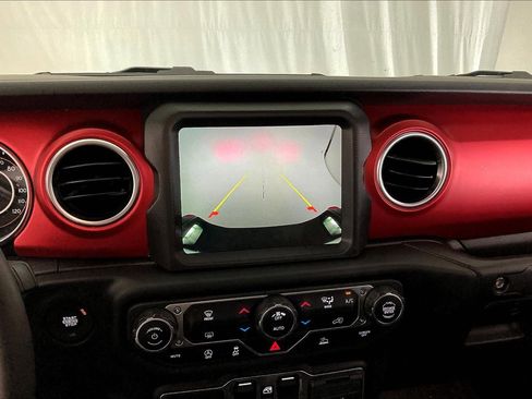 Used 2023 Jeep Gladiator Rubicon image 13