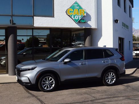 Used 2023 Honda CR-V EX image 7