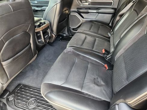 Used 2019 RAM 1500 Laramie RWD image 31