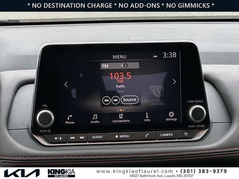 Used 2025 Nissan Rogue SV AWD/4WD image 3