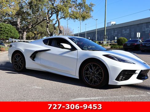 Used 2025 Chevrolet Corvette Stingray Coupe w/ 1LT image 10