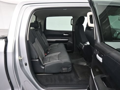Used 2020 Toyota Tundra SR5 w/ SR5 Convenience Package AWD/4WD image 35