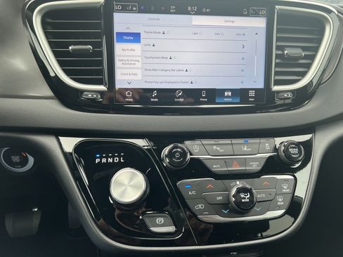New 2026 Chrysler Voyager LX FWD image 24