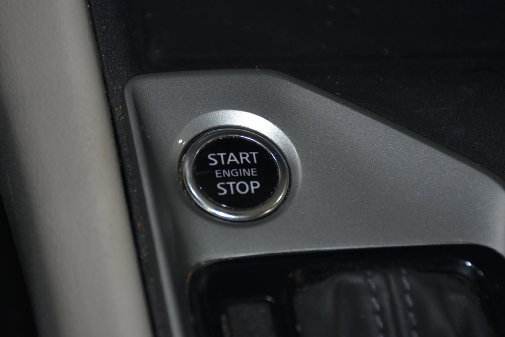 Used 2025 Nissan Altima 2.5 SV FWD image 17