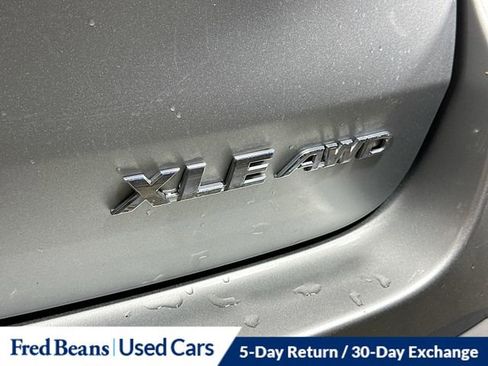 Used 2018 Toyota Highlander XLE AWD/4WD image 34