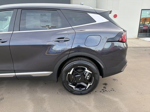 New 2026 Kia Sportage EX image 10