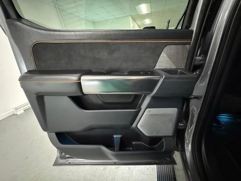 Used 2024 Ford F250 Platinum AWD/4WD image 7