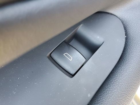 Used 2026 Chevrolet Blazer EV LT w/ Midnight/Sport Edition image 14