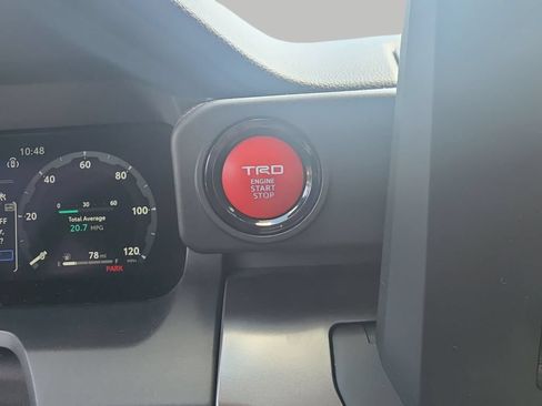 Used 2025 Toyota Tacoma TRD Sport AWD/4WD image 28