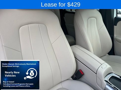 Used 2025 Mercedes-Benz GLB 250 4MATIC image 35