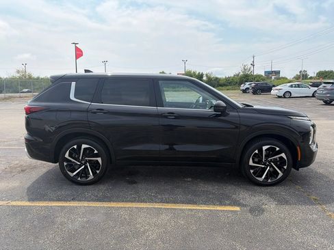 Used 2022 Mitsubishi Outlander SE AWD/4WD image 7
