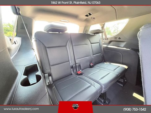 Used 2022 GMC Yukon XL SLT w/ SLT Luxury Package AWD/4WD image 37