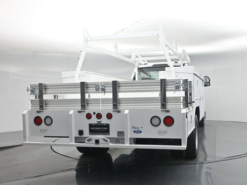 New 2025 Ford F450 XL w/ XL Chrome Package image 60