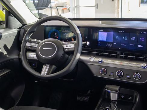 Certified 2024 Hyundai Kona SE image 11