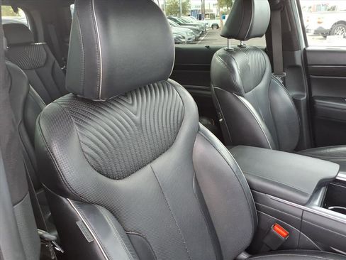 Used 2024 Hyundai Palisade Calligraphy image 12