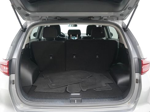 Used 2020 Kia Sportage LX AWD/4WD image 16