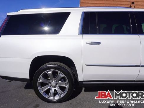Used 2020 Cadillac Escalade ESV Platinum image 47