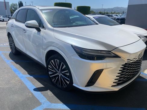 Used 2023 Lexus RX 350 Premium Plus w/ Cold Area Package FWD image 2