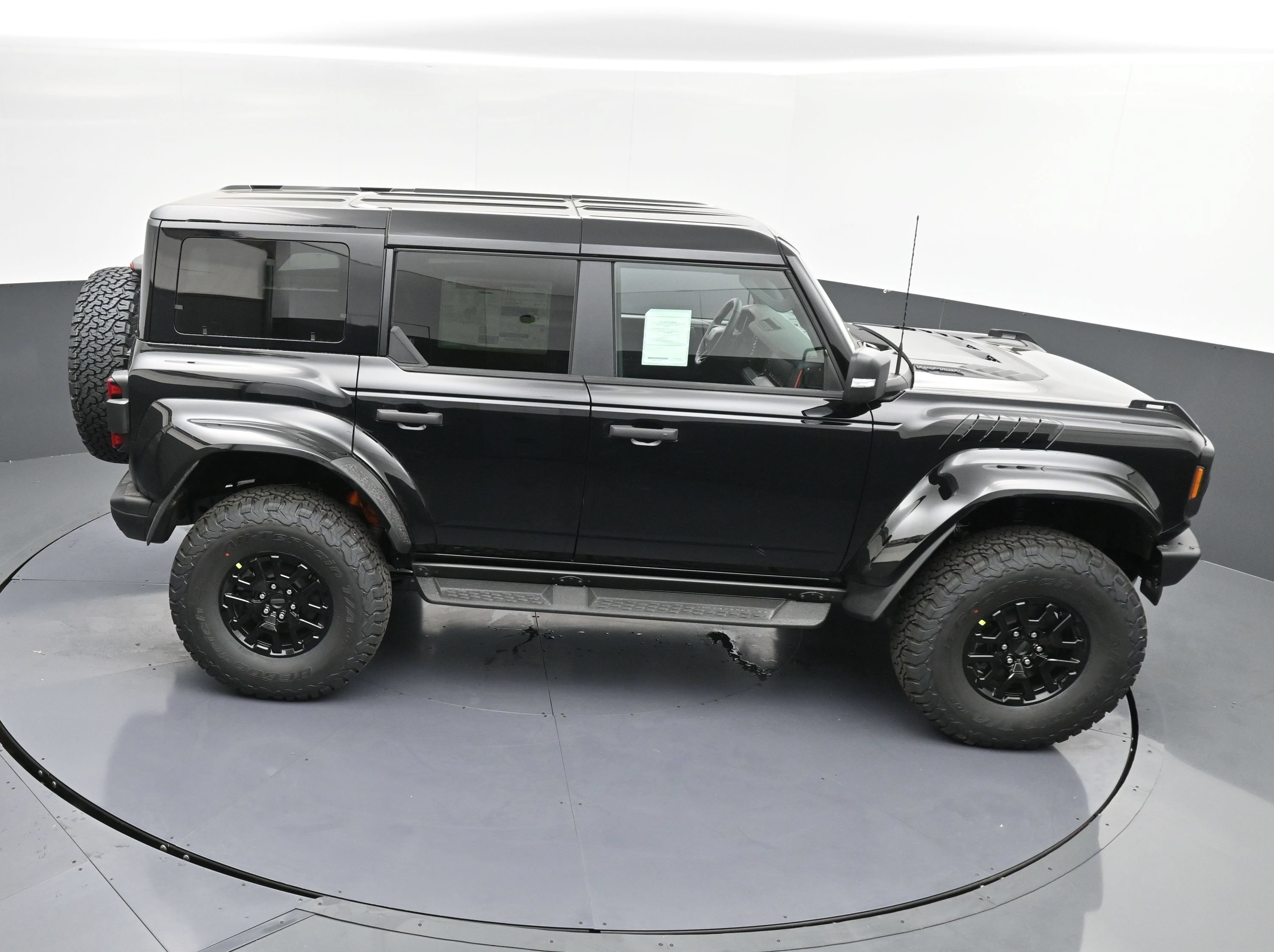 Used 2026 Ford Bronco Raptor AWD/4WD image 25