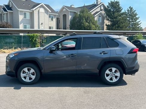 Used 2021 Toyota RAV4 XLE AWD/4WD image 7