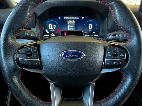 Used 2025 Ford Explorer ST-Line AWD/4WD image 28