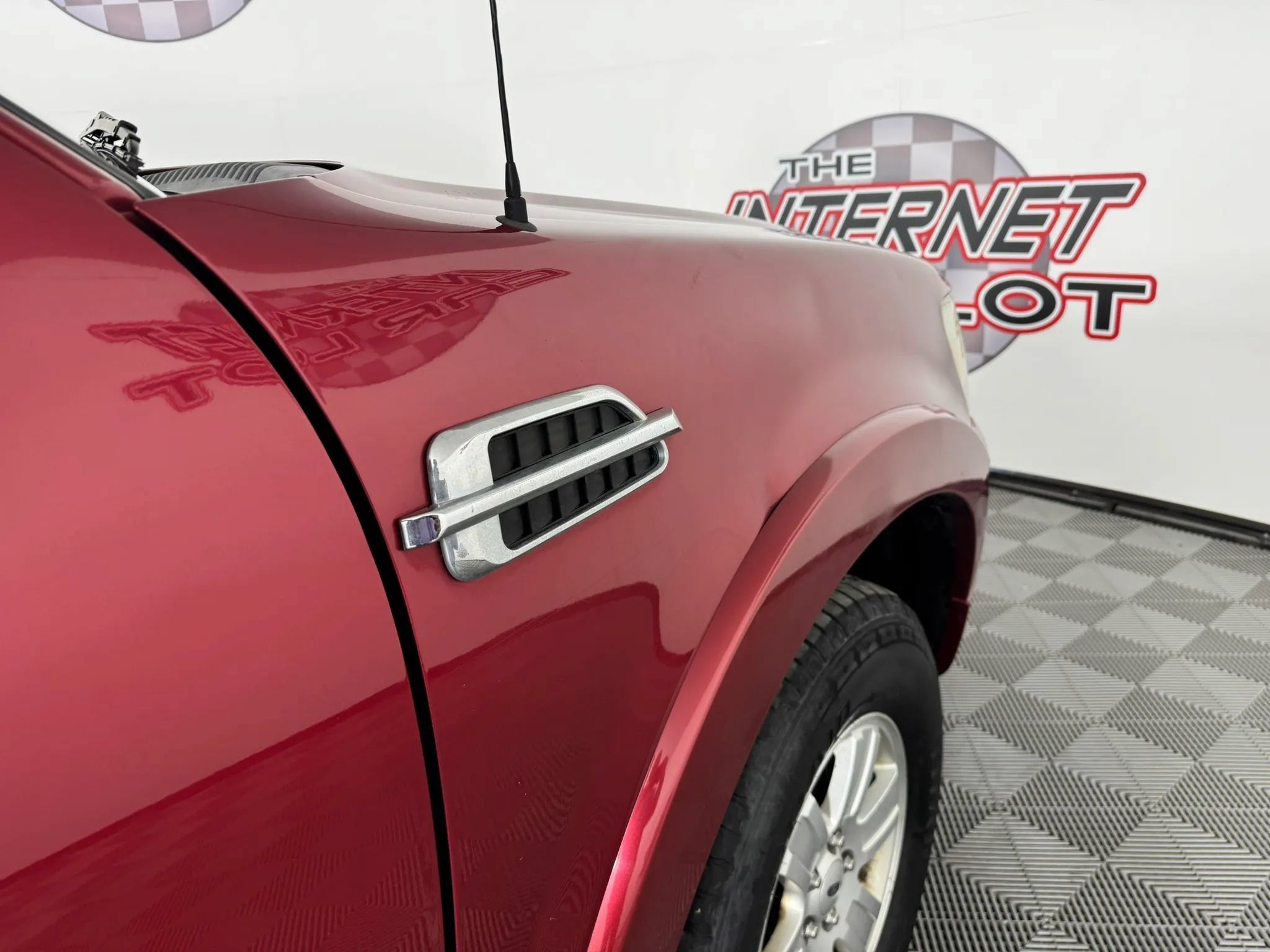 Used 2008 Ford Explorer XLT AWD/4WD image 30