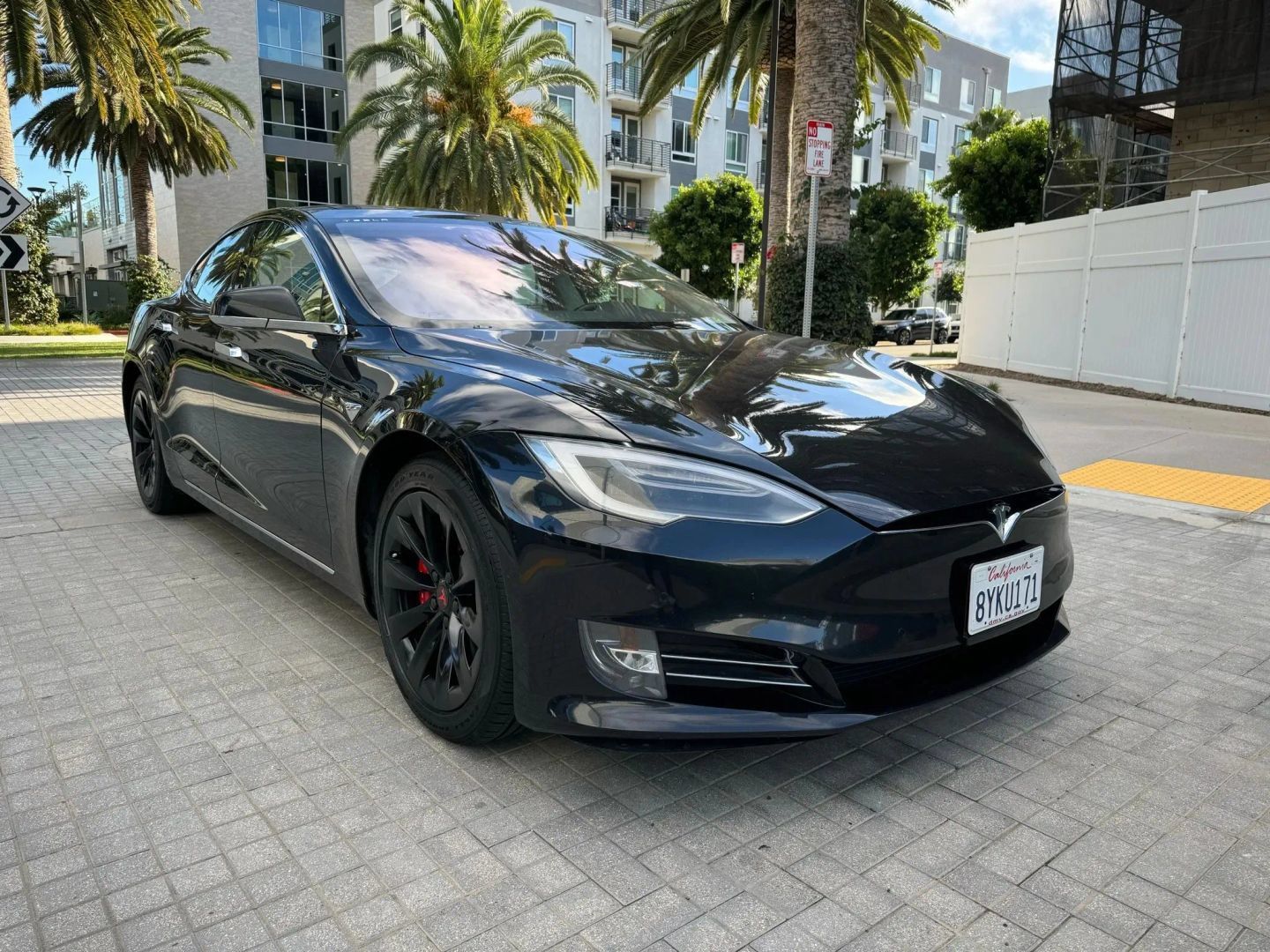 Used 2018 Tesla Model S 75D AWD/4WD image 3