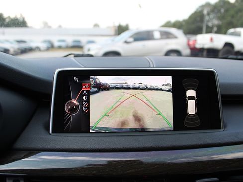 Used 2015 BMW X5 xDrive35d image 25